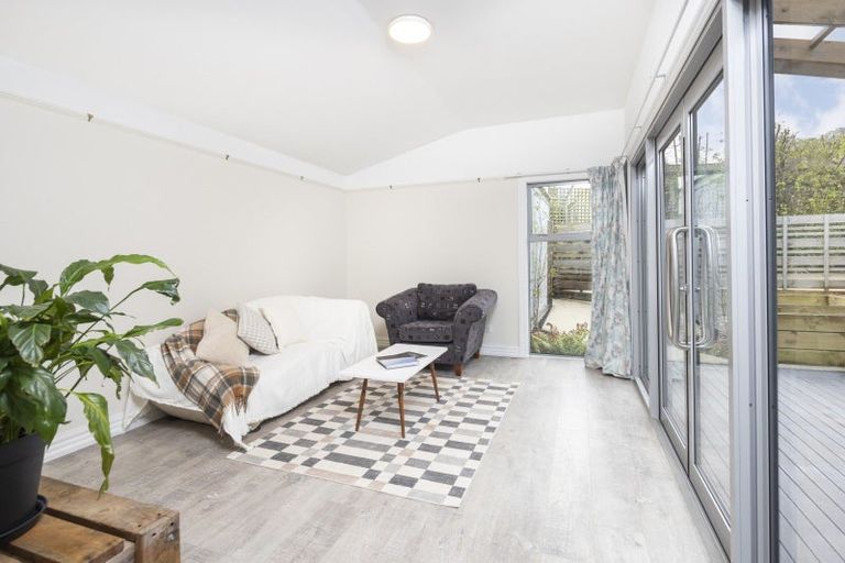 Photo of property in 10 Aitken Place, Mornington, Dunedin, 9011