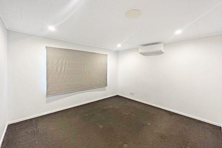 Photo of property in 52a Benmore Avenue, Cloverlea, Palmerston North, 4412