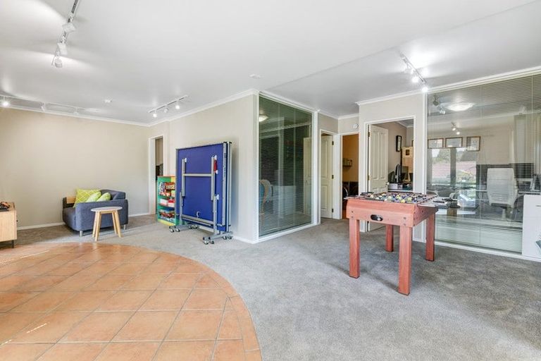 Photo of property in 4 Westminster Gardens, Unsworth Heights, Auckland, 0632