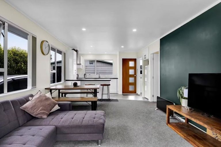 Photo of property in 3 Veronica Place, Bell Block, New Plymouth, 4312