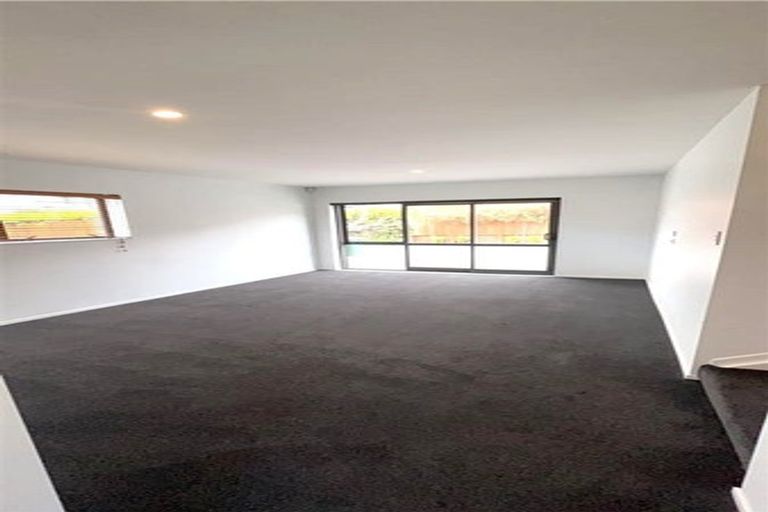 Photo of property in 1/34 Northboro Road, Hauraki, Auckland, 0622
