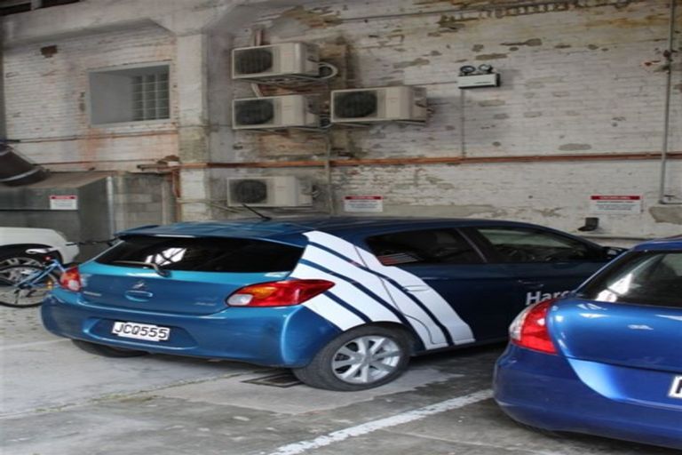 Photo of property in 3/2 Manor Place, Dunedin Central, Dunedin, 9016