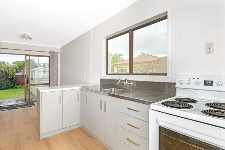 Photo of property in 4 Bulli Street, Riverdale, Gisborne, 4010