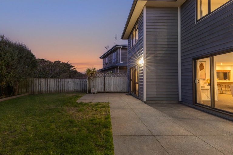 Photo of property in 2b Observatory Close, Whitby, Porirua, 5024
