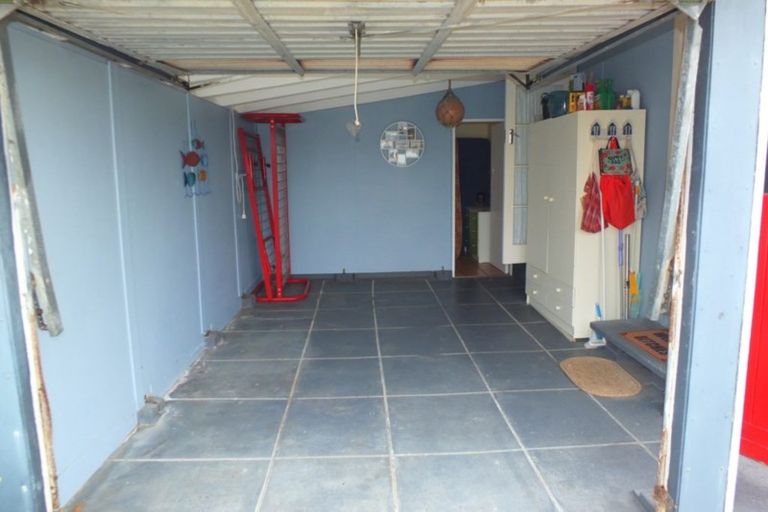 Photo of property in 20 Marine Parade South, Foxton Beach, Foxton, 4815