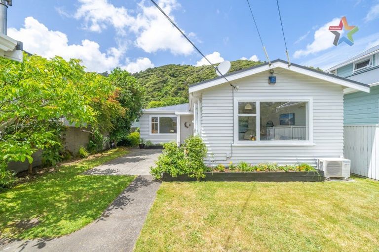 Photo of property in 59 Oroua Street, Eastbourne, Lower Hutt, 5013