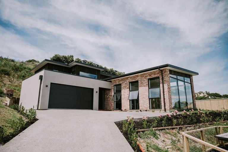 Photo of property in 22 Ledger Road, Atawhai, Nelson, 7010