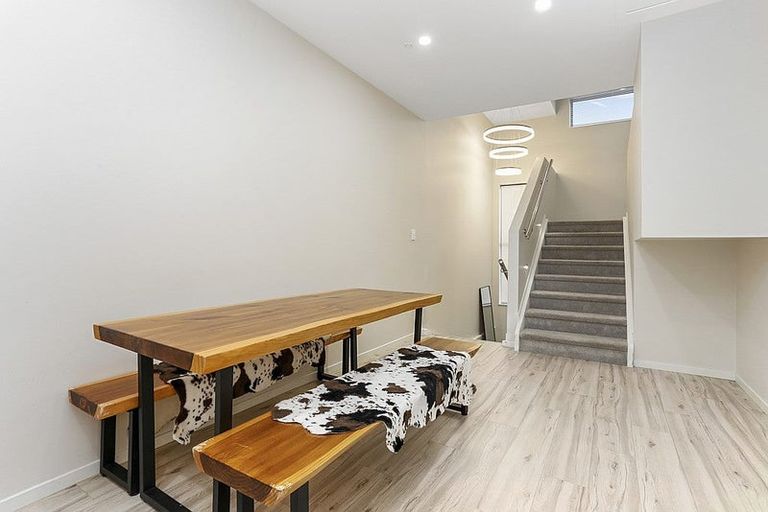 Photo of property in 21d Cherry Tree Place, Massey, Auckland, 0614
