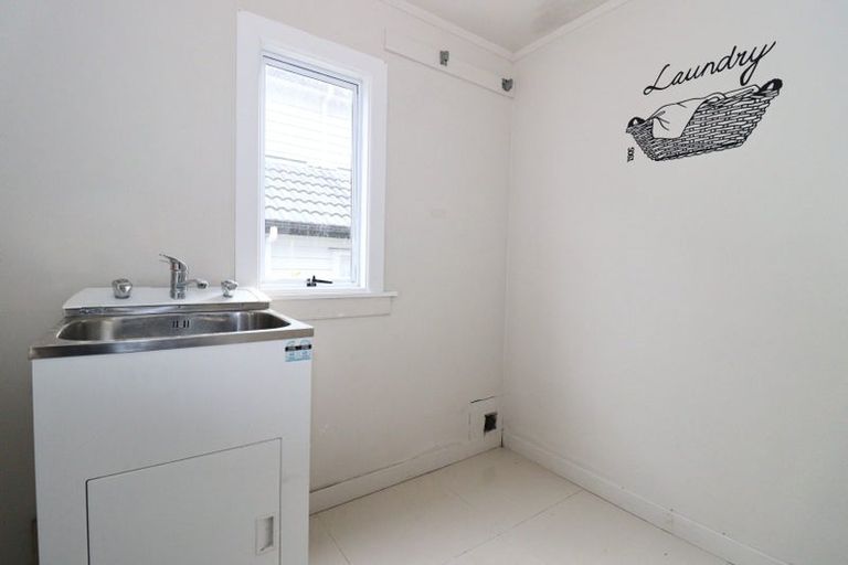 Photo of property in 139 Bucklands Beach Road, Bucklands Beach, Auckland, 2012