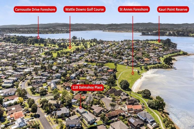 Photo of property in 2/11 Dalmahoy Place, Wattle Downs, Auckland, 2103