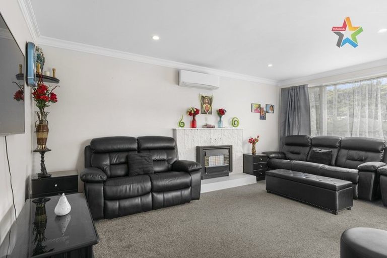 Photo of property in 113 Stokes Valley Road, Stokes Valley, Lower Hutt, 5019