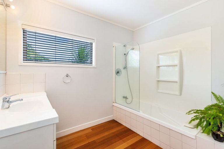 Photo of property in 137 Mapara Road, Acacia Bay, Taupo, 3385