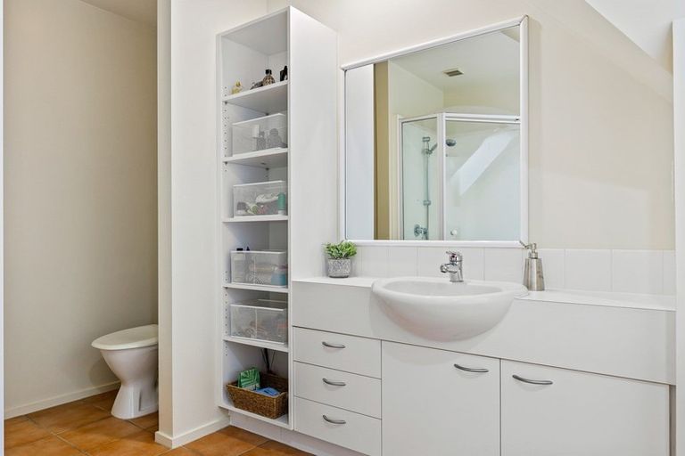 Photo of property in 366 Sawyers Arms Road, Harewood, Christchurch, 8051