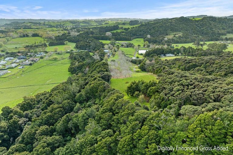 Photo of property in 50 Waitoki Road, Waitoki, Kaukapakapa, 0871