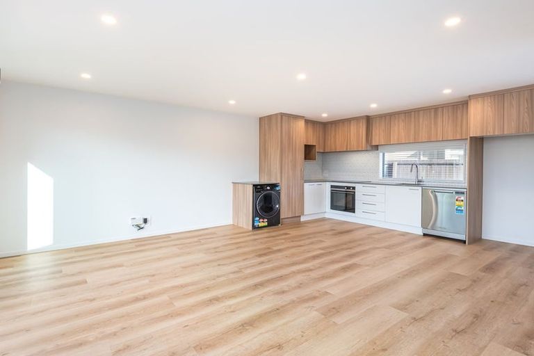 Photo of property in 2/6 Strauss Place, Somerfield, Christchurch, 8024