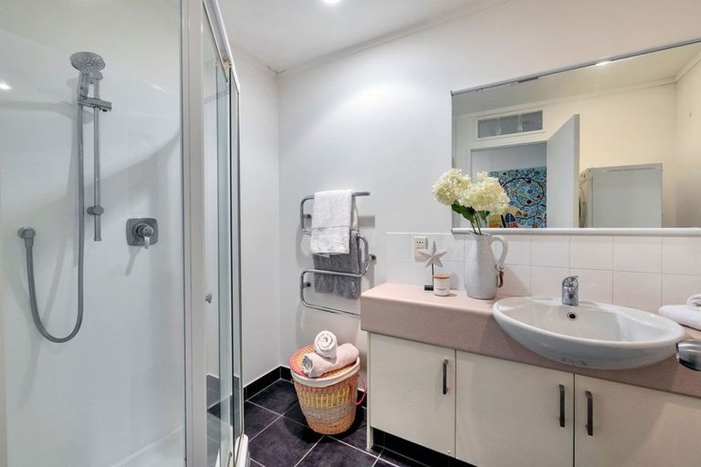 Photo of property in 1 Genesis Place, Flat Bush, Auckland, 2019