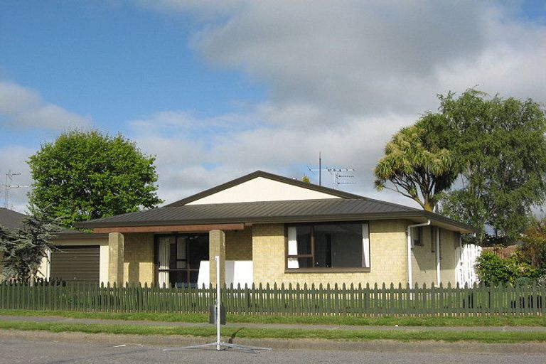 Photo of property in 12a Buss Street, Rangiora, 7400