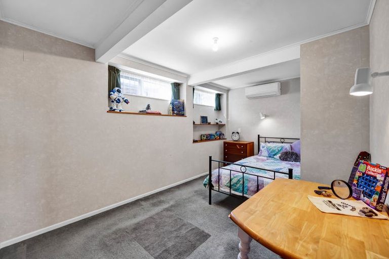 Photo of property in 5 Scott Street, Moturoa, New Plymouth, 4310