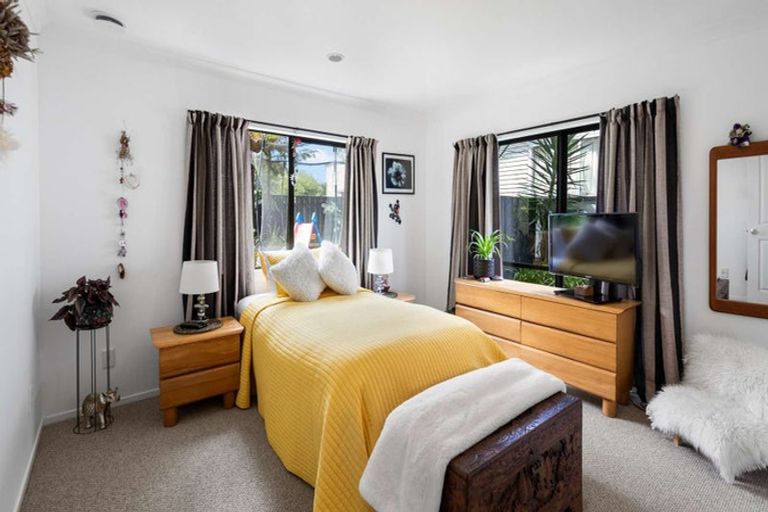 Photo of property in 1 Stonebridge Park Drive, Holdens Bay, Rotorua, 3010