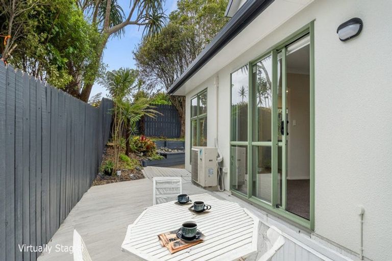 Photo of property in 6 Chadlington Avenue, Henderson, Auckland, 0612