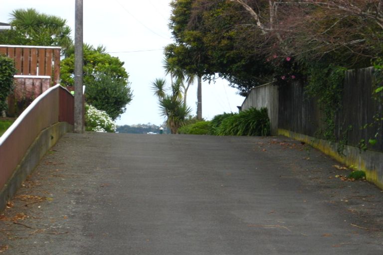 Photo of property in 1/13 Wallace Place, Westown, New Plymouth, 4310