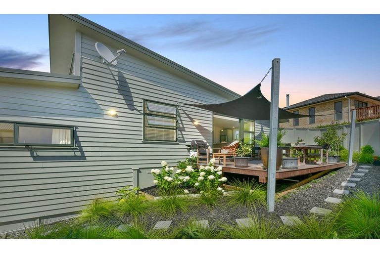 Photo of property in 26 Bayview Park Lane, Orewa, 0931