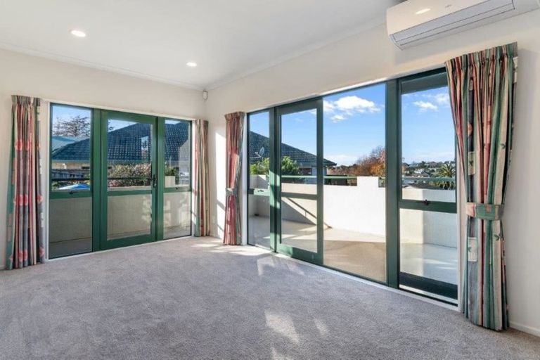 Photo of property in 15 Harlech Glen, Bethlehem, Tauranga, 3110