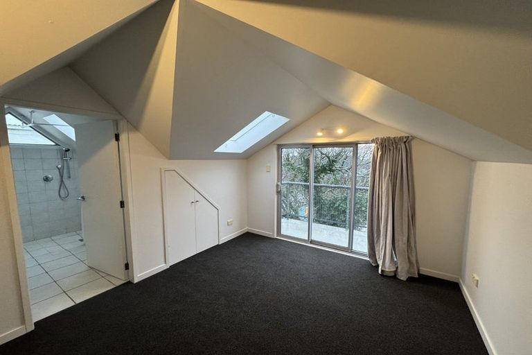 Photo of property in 36a Sutherland Crescent, Melrose, Wellington, 6023