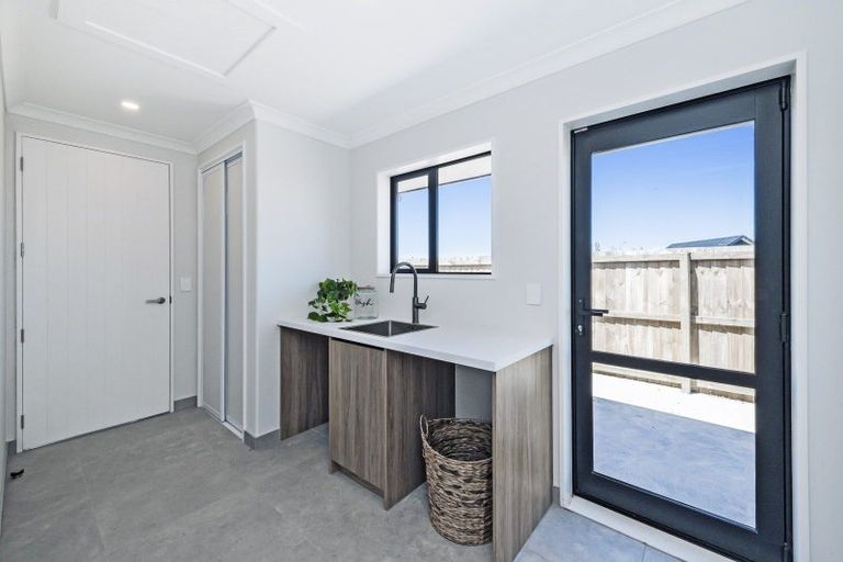 Photo of property in 22 Suffolk Drive, Kirwee, 7571