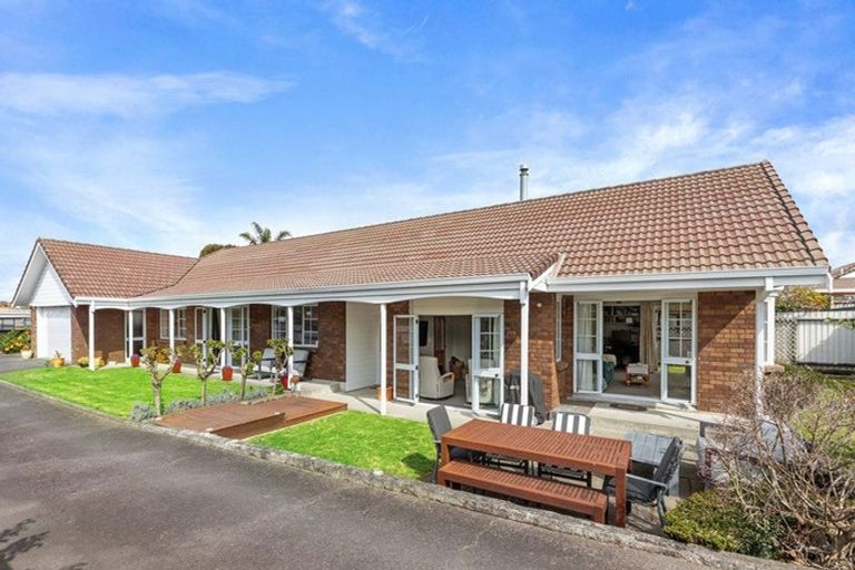 Photo of property in 12 Smiths Road, Matua, Tauranga, 3110