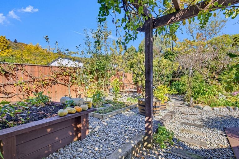 Photo of property in 76 Moana View Road, Waikawa, Picton, 7220