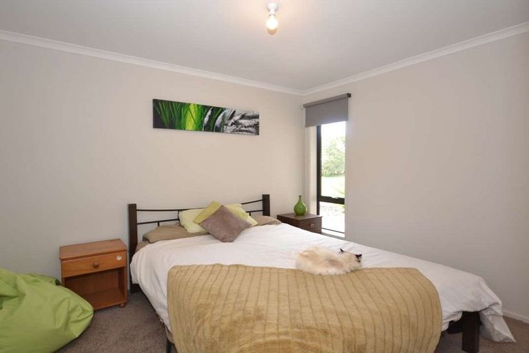 Photo of property in 10 Kotare Heights, Kerikeri, 0230