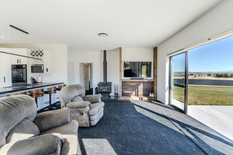Photo of property in 39 Ben Ohau Road, Ben Ohau, Twizel, 7999