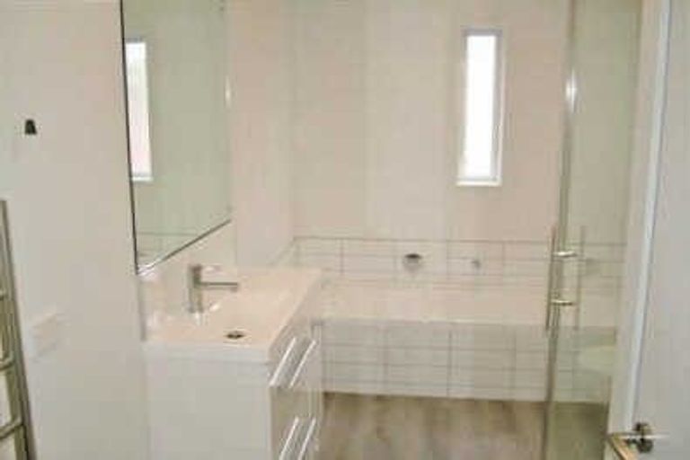 Photo of property in 40 Cunningham Terrace, Lyttelton, 8082