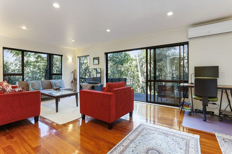 Photo of property in 29 Homewood Place, Chatswood, Auckland, 0626