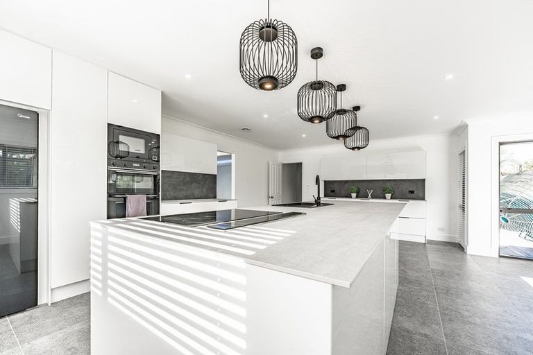 Photo of property in 353 Gulf Harbour Drive, Gulf Harbour, Whangaparaoa, 0930