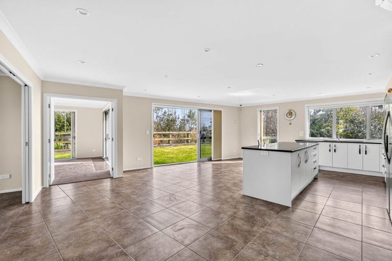 Photo of property in 193 Kimihia Road, Huntly, 3771