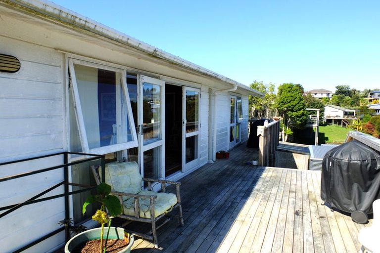 Photo of property in 15 Rabbit Way, Whitianga, 3510