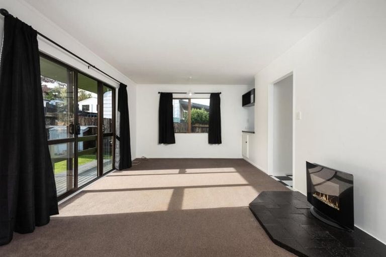 Photo of property in 13b Pokapu Place, Bethlehem, Tauranga, 3110