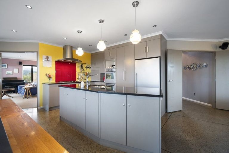 Photo of property in 20 Pineland Drive, Turitea, Palmerston North, 4472