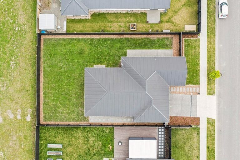 Photo of property in 13 Salkeld Place, Woodend, 7610