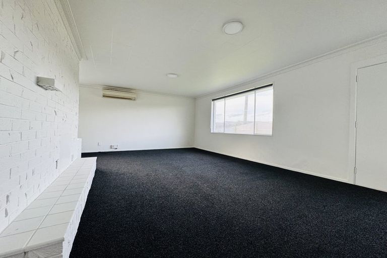 Photo of property in 2 Paisley Street, Kew, Invercargill, 9812