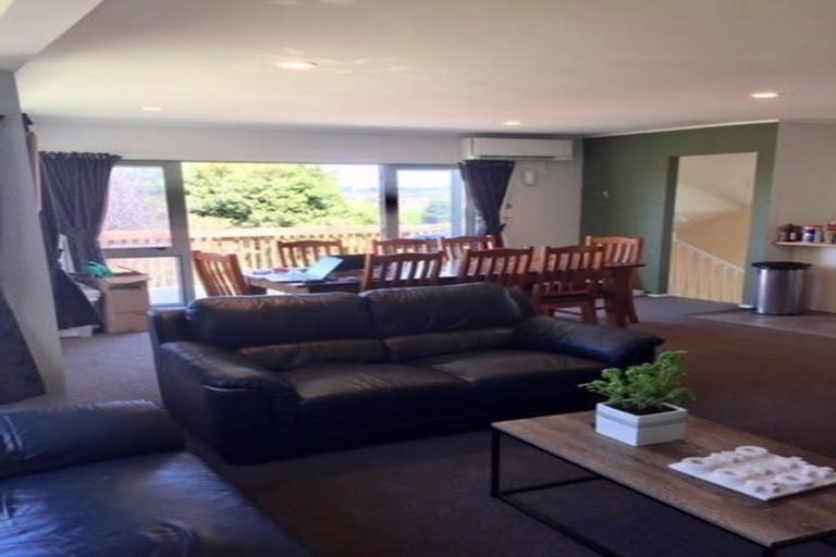 Photo of property in 1/66 Gosford Drive, Botany Downs, Auckland, 2010