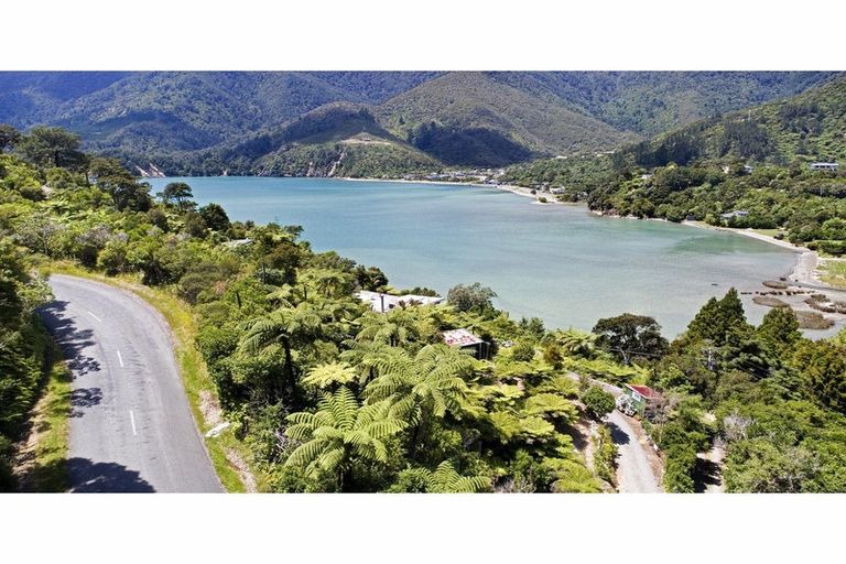 Photo of property in 29 Hope Drive, Okiwi Bay, French Pass, 7193