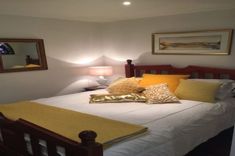 Photo of property in 56 Holloway Road, Aro Valley, Wellington, 6021