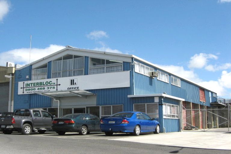 Photo of property in 12 Cameron Place, Drury, 2113