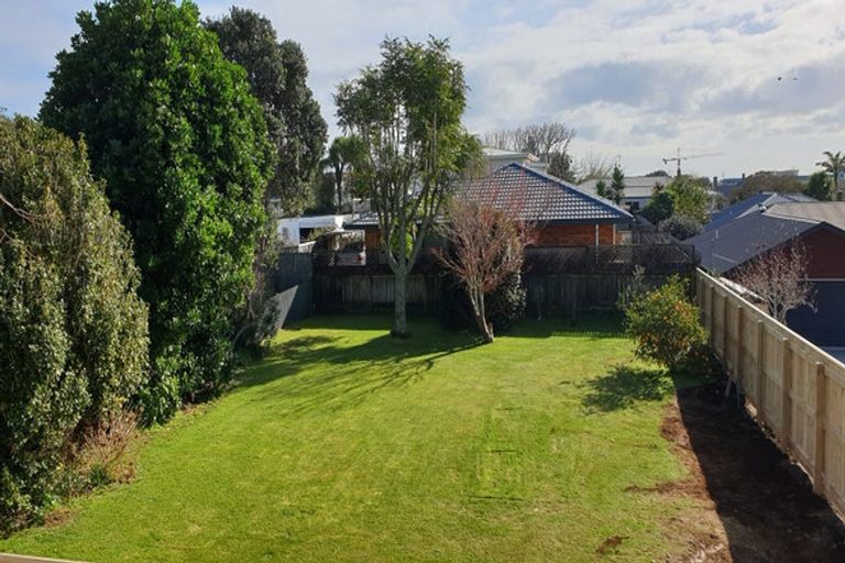Photo of property in 9/2 Wilton Street, Westown, New Plymouth, 4310