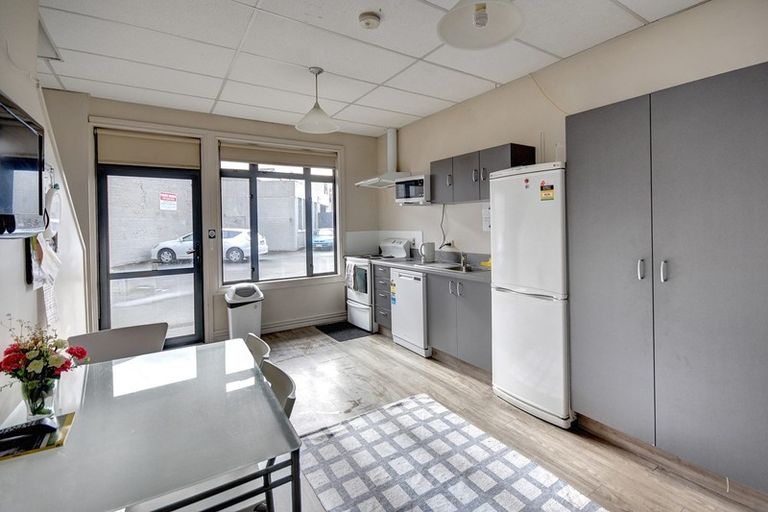 Photo of property in 5c Anzac Avenue, Dunedin Central, Dunedin, 9016