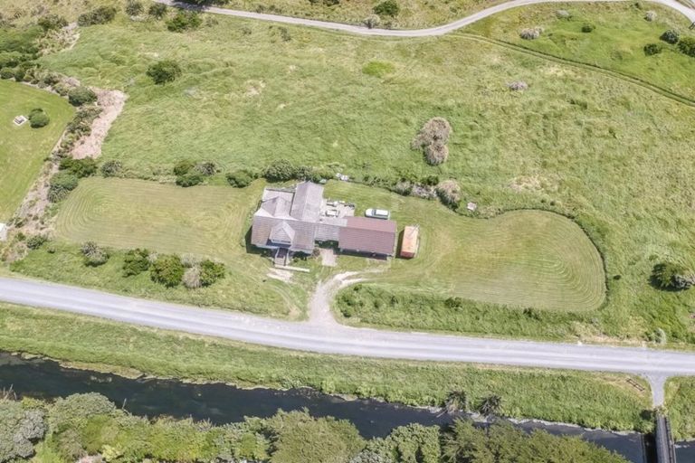 Photo of property in 55 Kapiti Lane, Otaki Beach, Otaki, 5512