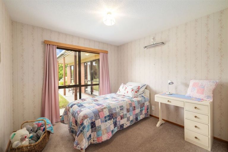 Photo of property in 18 Nepal Place, Burnside, Christchurch, 8053
